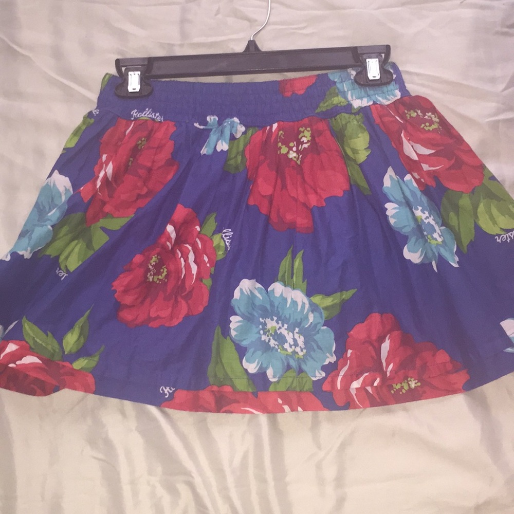 Women’s Hollister flower skirt